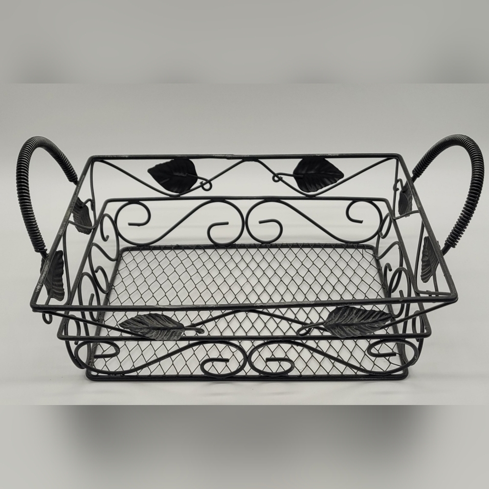 Wire Leaf Metal Basket Decor​​​